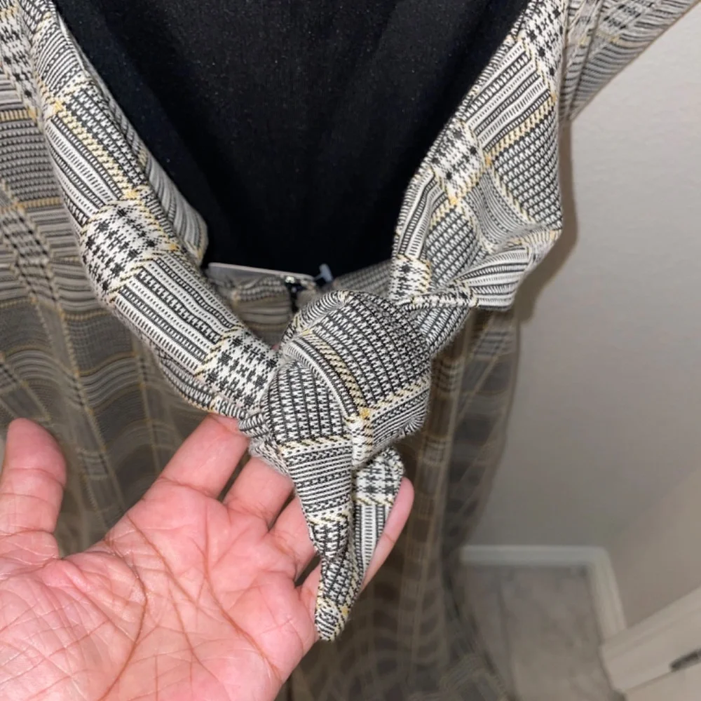 FREE PEOPLE open/tie back plaid  jumpsuit wide leg cropped stretch Size 2